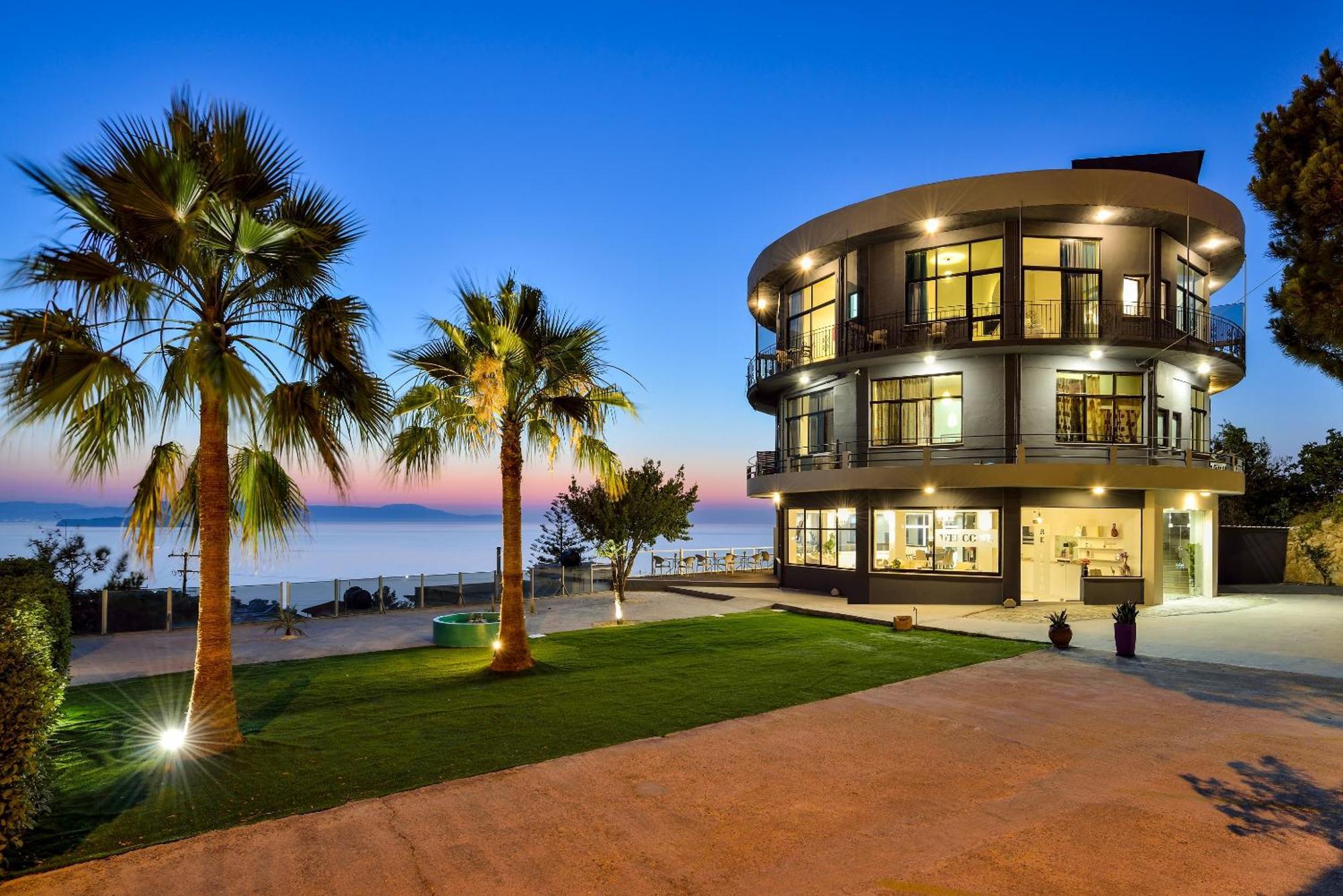 Loucerna Suites Chania ハニア エクステリア 写真