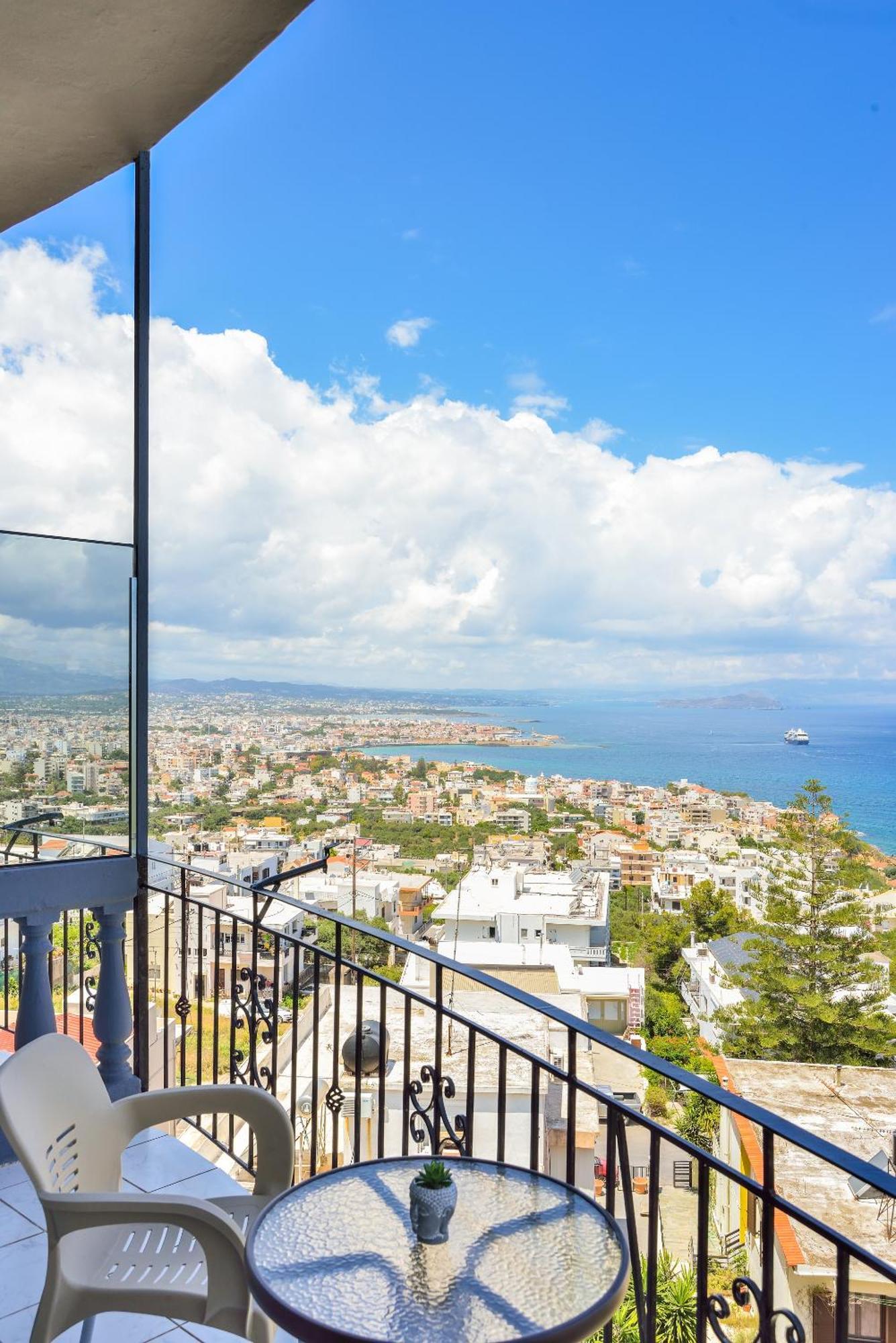 Loucerna Suites Chania ハニア エクステリア 写真