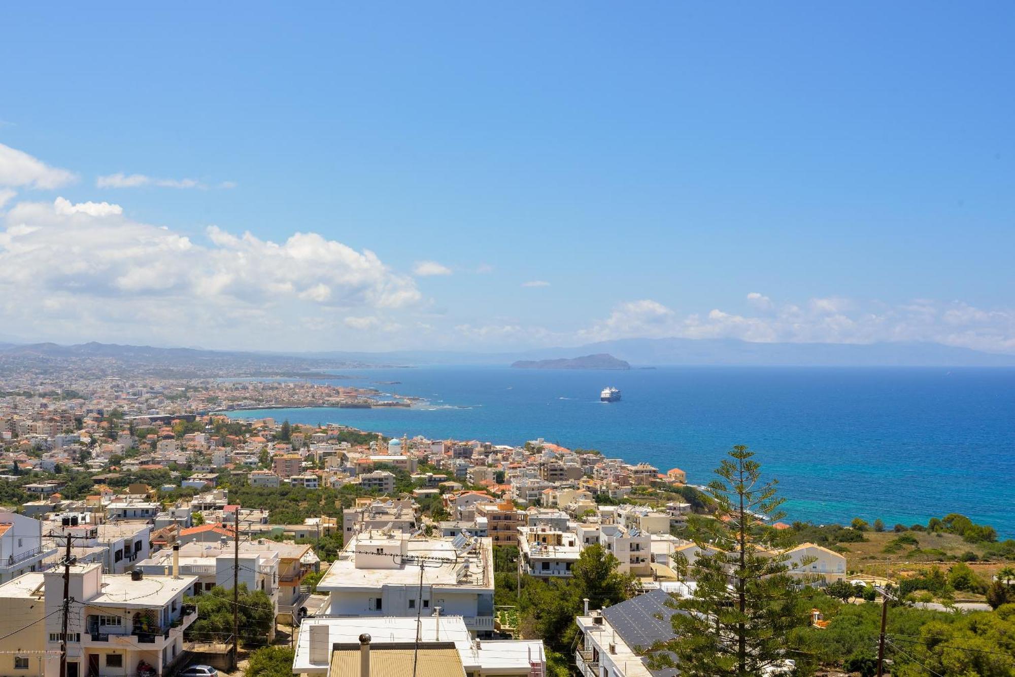 Loucerna Suites Chania ハニア エクステリア 写真