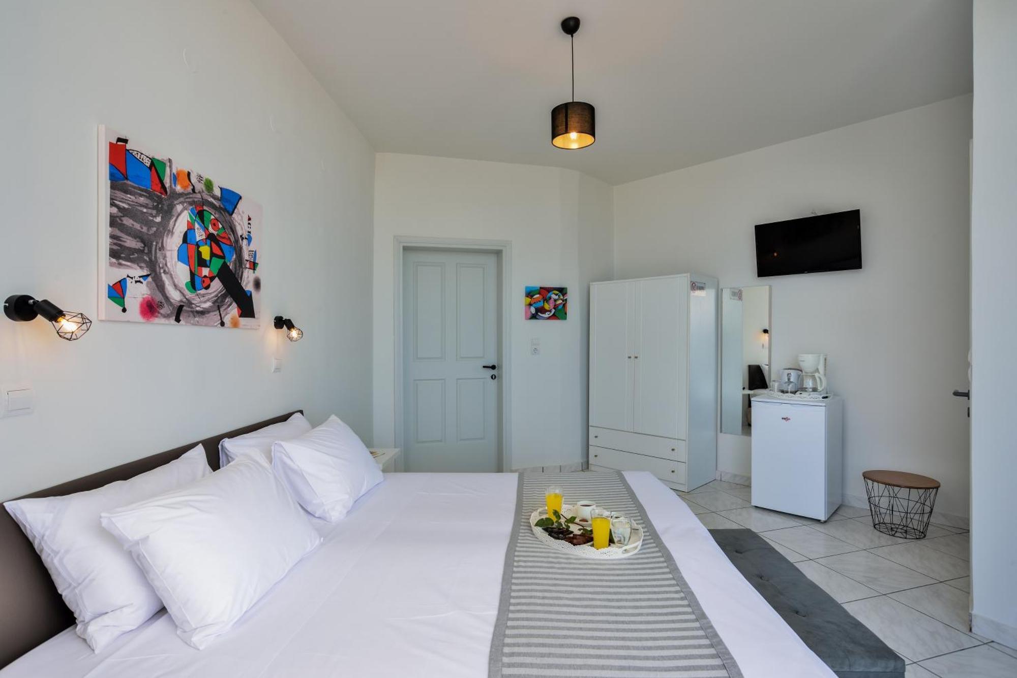 Loucerna Suites Chania ハニア エクステリア 写真