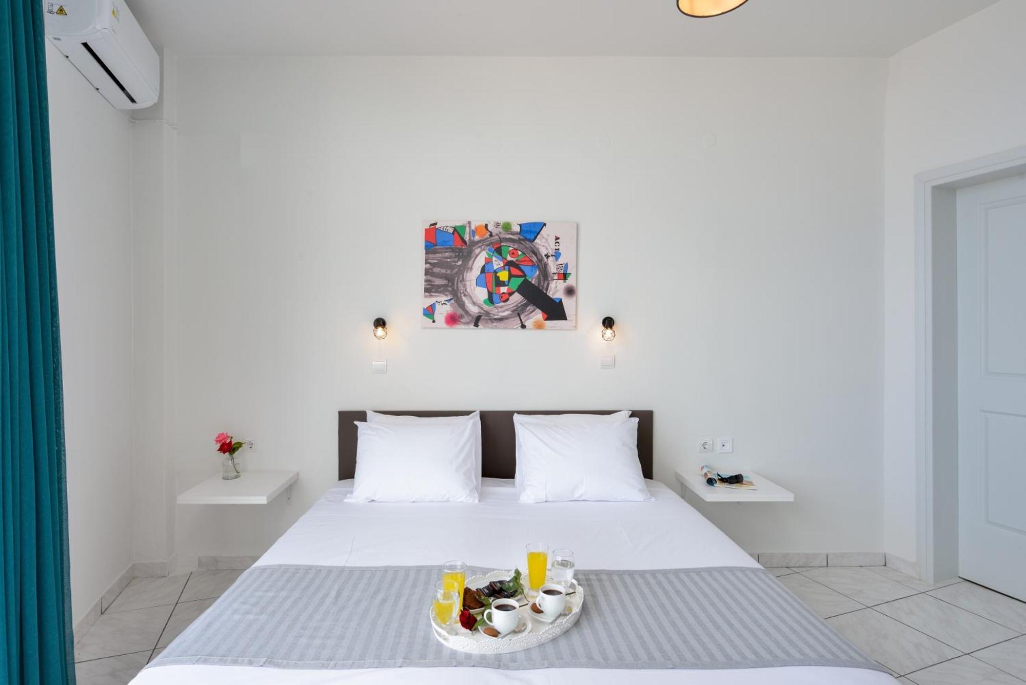 Loucerna Suites Chania ハニア エクステリア 写真